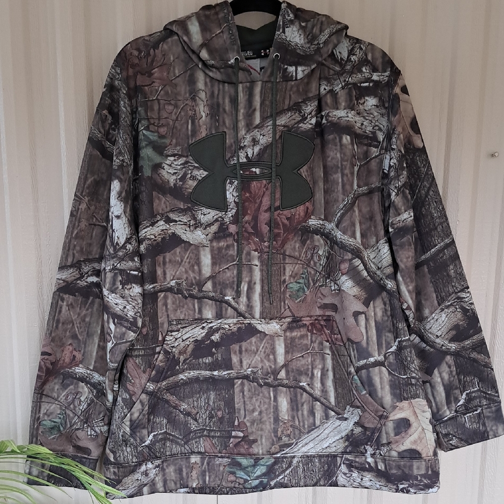 Under Armour Men's Pullover Camouflage Performance Jacket.  XL.